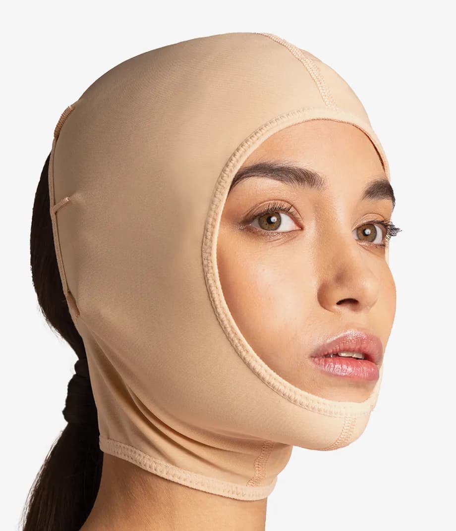 Post-Facelift Compression Face Mask Support